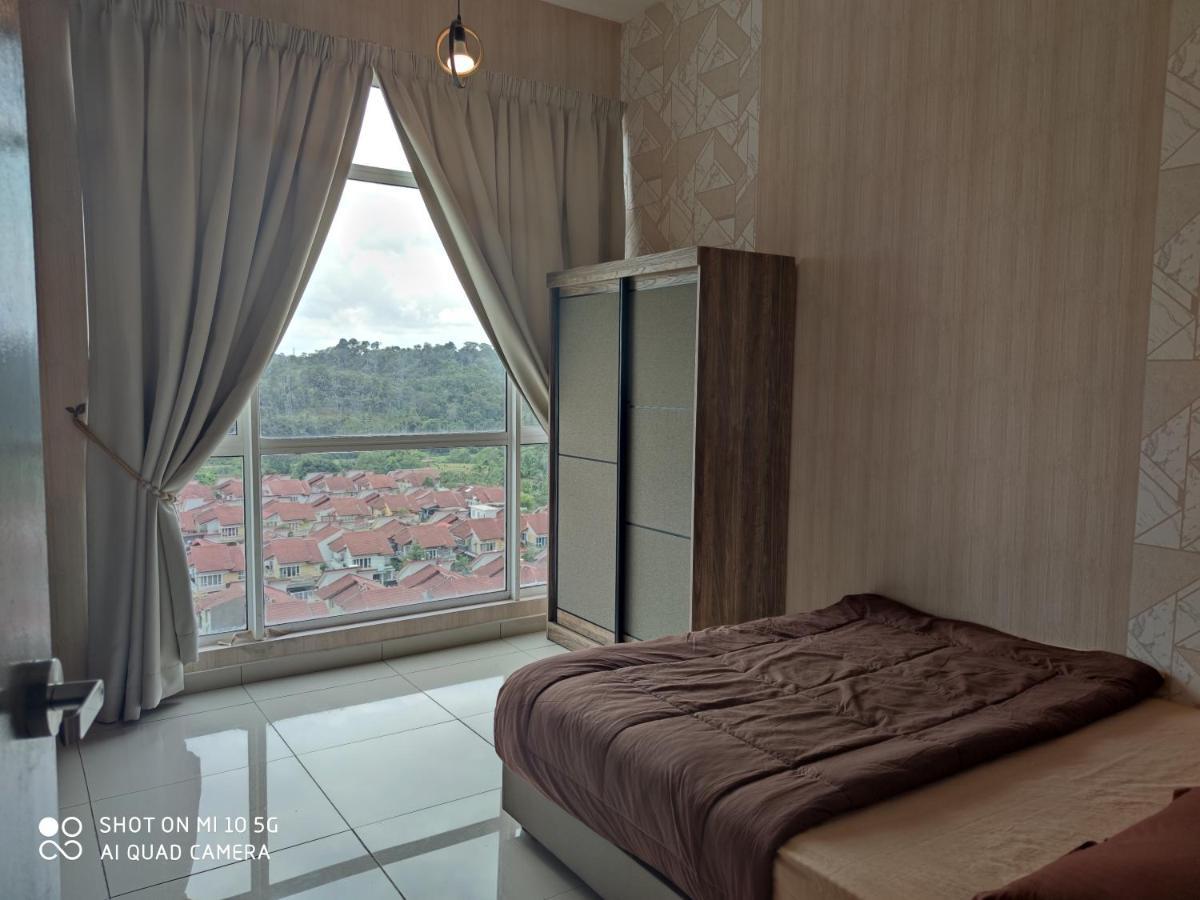 Bangi Gateway Service Apartment Kampong Sungai Ramal Dalam Dış mekan fotoğraf